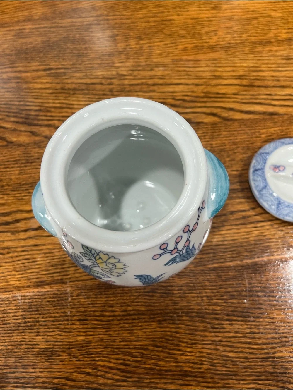 Vintage Floral Ginger Jar – Blue & White Porcelain – Chinoiserie Decor 5.5” Tall